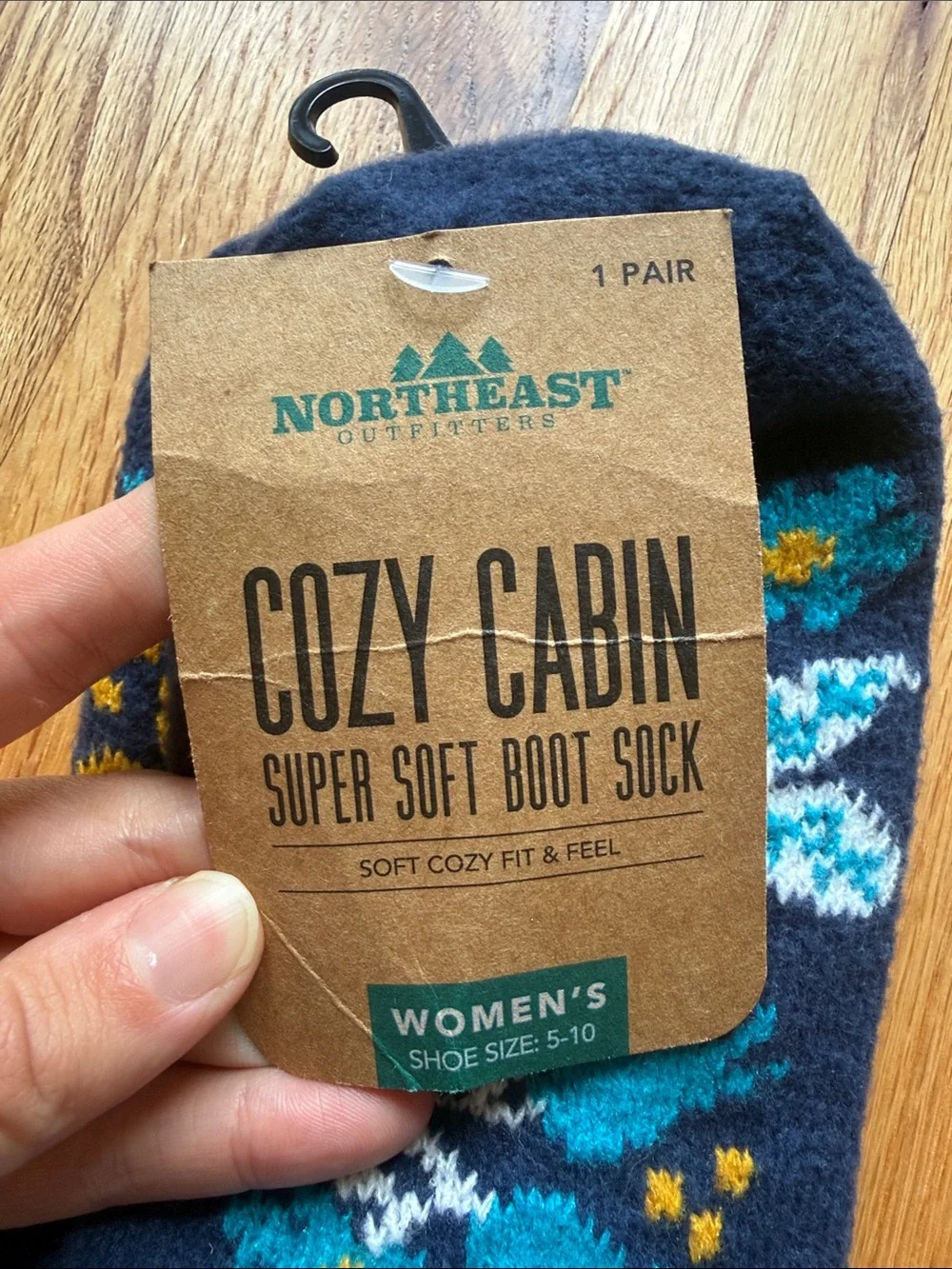 Northeast Cozy Cabin super soft boot sock Women's Navy Floral Boot Socks NWT